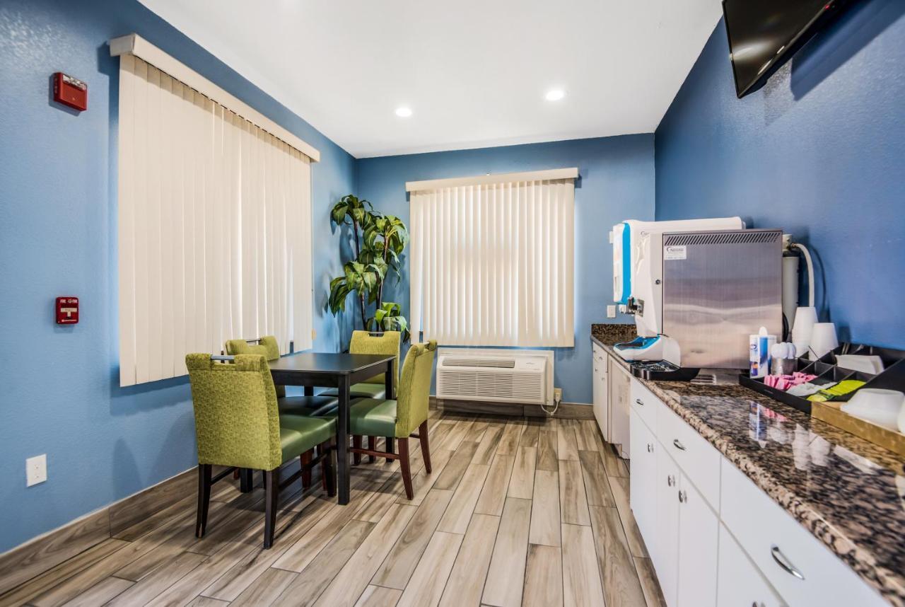Scottish Inns & Suites Iah Airport-Beltway 8 앨딘 외부 사진