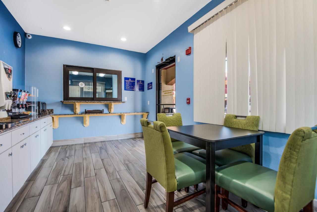 Scottish Inns & Suites Iah Airport-Beltway 8 앨딘 외부 사진